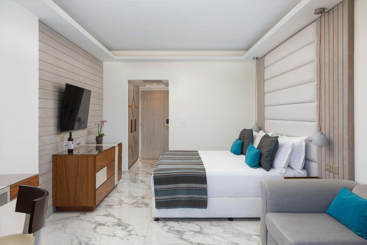 Hotel Atlantica Bay - Adults Only à Limassol Extérieur photo