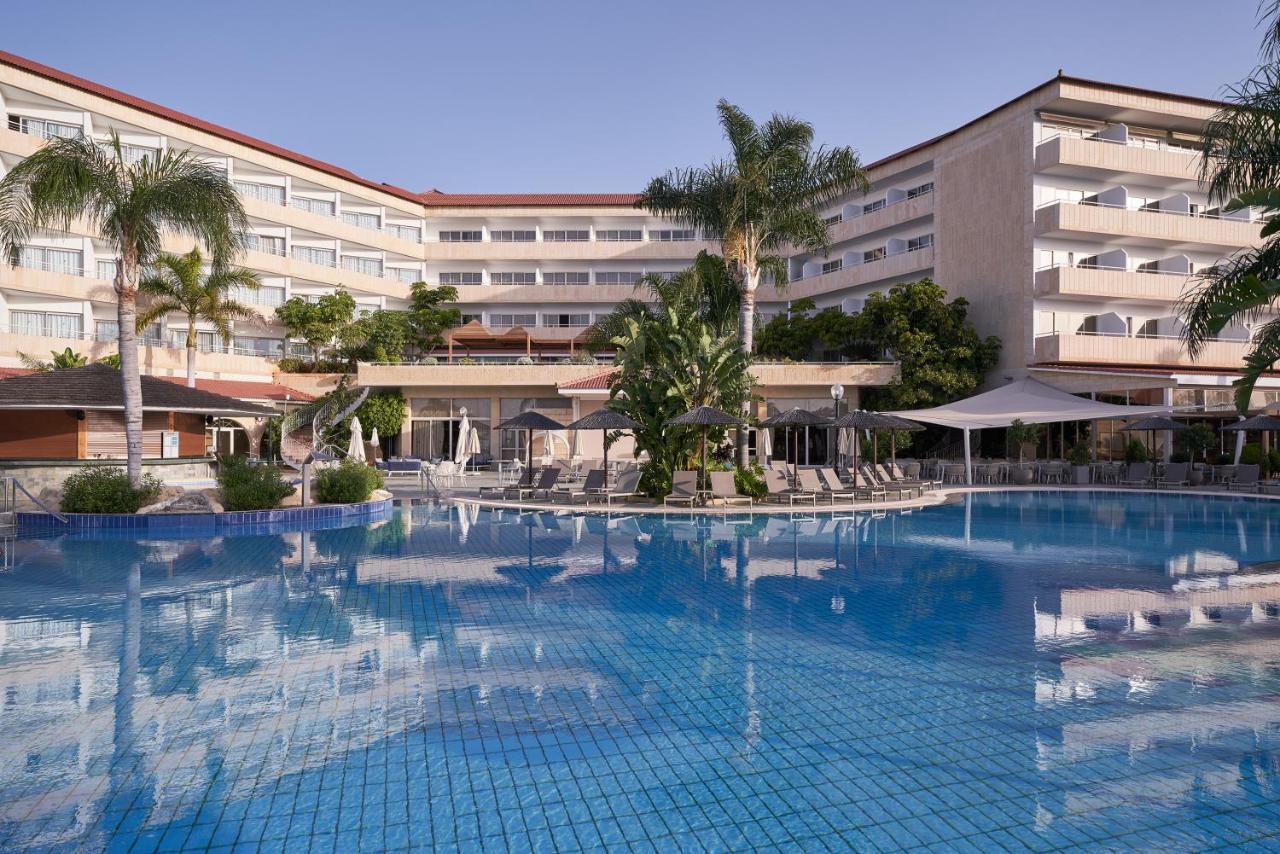Hotel Atlantica Bay - Adults Only à Limassol Extérieur photo