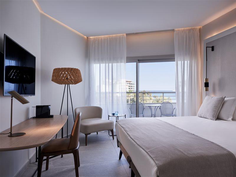 Hotel Atlantica Bay - Adults Only à Limassol Extérieur photo